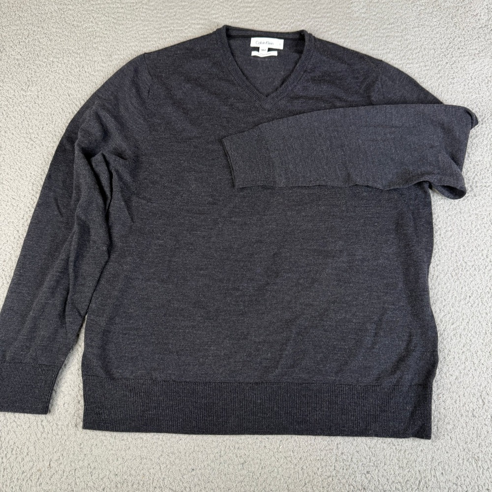 Calvin Klein Sweater Mens L Gray Extra Fine Merino Wool V-Neck Pullover Knit